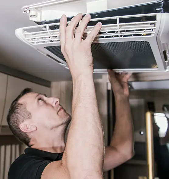  Professional Licensed And Insured Cleaners in La Mirada, CA